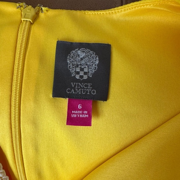 New Vince Camuto Yellow Fit & Flare Party Dress Lace Trim Spring Holiday Size 6 - Picture 5 of 7